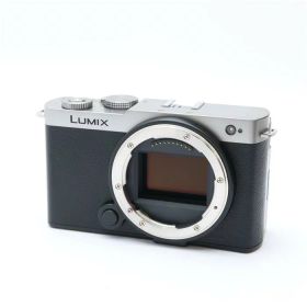 【中古】 《良品》 Panasonic LUMIX S9 ボディ DC-S9-S ダークシルバー [ デジタルカメラ ]