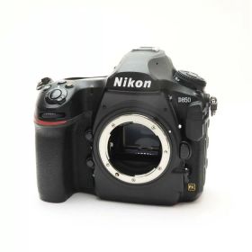 【中古】 《並品》 Nikon D850 ボディ 【オーバーホール済】 [ デジタルカメラ ]