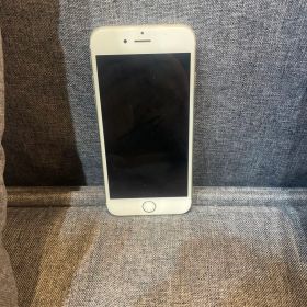 Apple iPhone 6 シルバー 4.7インチ