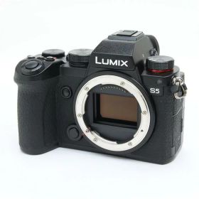 【中古】 《美品》 Panasonic LUMIX DC-S5 ボディ [ デジタルカメラ ]