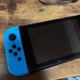 Nintendo Switch 本体 青と赤のジョイコンプロコンつき