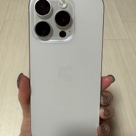 Apple iPhone 15Pro ホワイト 本体