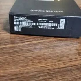 Galaxy S24 Ultra SM-S928U1 本体