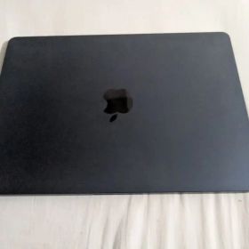 macbook air m2 13インチ ミッドナイト 最大容量100%