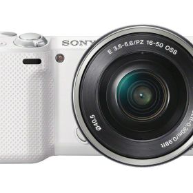 【中古】【非常に良い】SONY ミラーレス一眼 NEX-5T パワーズームレンズキット シルバー NEX-5TL-S