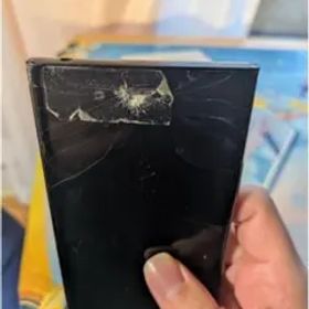 au Xperia XZ1 SOV36 Black 本体 画面ひびあり