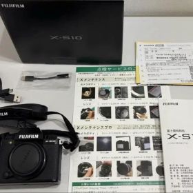 ※最終値下げ！【箱あり美品】Fujifilm X-S10ミラーレス一眼カメラ本体