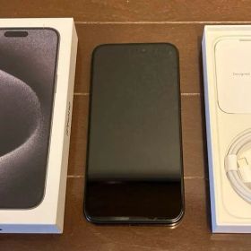 iPhone 15 Pro Max 256GB ブラックチタニウム