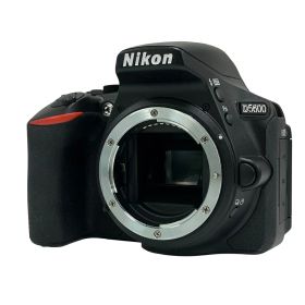 【中古】 Nikon D5600 AF-P DX NIKKOR 18-55mm F3.5-5.6 G VR レンズキット ニコン デジタル一眼レフカメラ 中古 T10726199