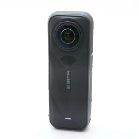 【中古】 《美品》 Insta360 X5 エッセンシャルバンドル CINSAAHA-X504 [ デジタルカメラ ]