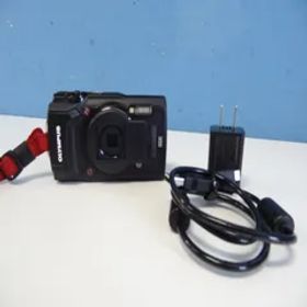 【動確済】 OLYMPUS tough TG-5 充電ケーブル付属 美品 BLACK 防水性能15m IPX8相当