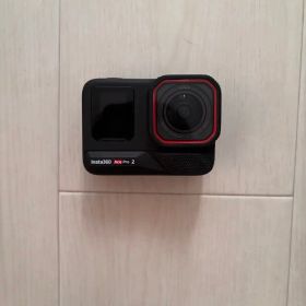insta360 ace pro 2