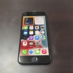 H7205 Iphone 7 32GB SIMフリー