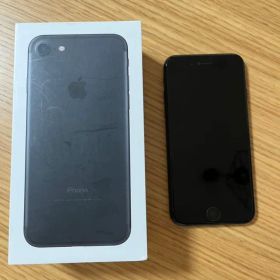 Apple iPhone7 128GB ブラック(MNCK2J/A)国内版SI…