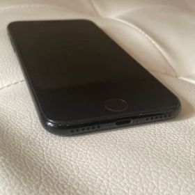 iPhone 7 Jet Black 128GB SIMフリー