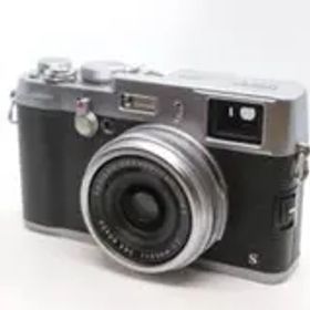 ☆付属品いっぱい☆美品☆FUJIFILM デジタルカメラ☆X100S