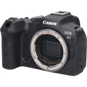 EOS R7【中古】