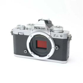 【中古】 《並品》 Nikon Z fc ボディ シルバー [ デジタルカメラ ]