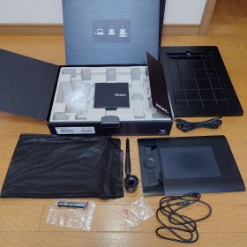 Intuos PTK-440/K0 ペンタブレット本体