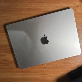 MacBook Air M2 8GB