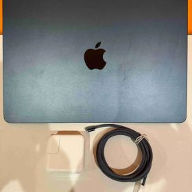 MacBook Air M2 13.6インチ ミッドナイト