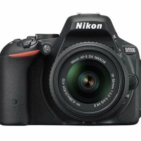 【中古】Nikon デジタル一眼レフカメラ D5500 18-55 VRII レンズキット ブラック 2416万画素 3.2型液晶 タッチパネル D5500LK18-55BK