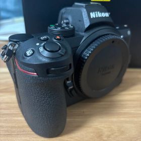 Nikon Z 5 ミラーレスカメラ