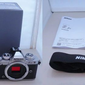 【全品ポイント10倍！要エントリー】【期間限定セール】ニコン Nikon ミラーレス一眼カメラ レンズキット APS-C Zfc 【中古】