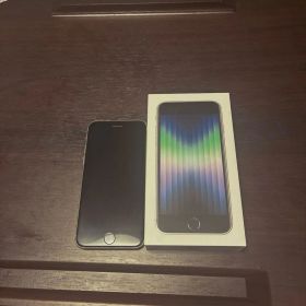 iPhonese 第３世代 スターライト 64GB