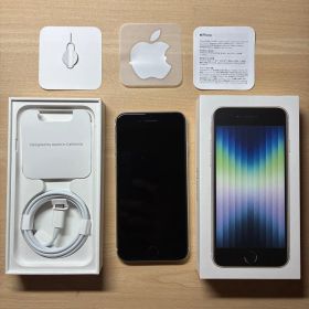 Apple iPhone SE 第3世代 スターライト 64GB 背面ヒビ有り