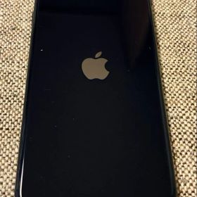 背面ワレあり iPhone SE 第3世代 64GB