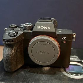 SONY α7R IVミラーレス一眼 本体