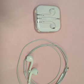 Apple EarPods 3.5mmジャック付き 純正品2個