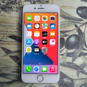 iPhone 7 シルバー 128GB SIMロック解除済み