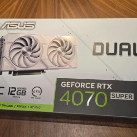 ASUS GeForce RTX 4070 Super OC 12GB ホワイト