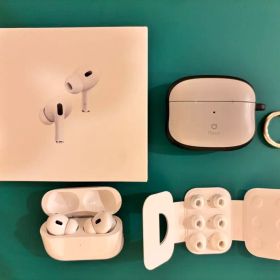 AirPods Pro 2本体 【正規品】+ iFaceケース