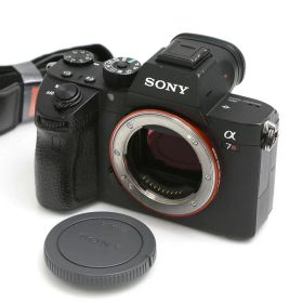 【中古】【並品】ソニー α7R III ILCE-7RM3 ボディ（センサー清掃済み） CA01-B4036-3W2A SONY Eマウント フルサイズ 5軸手ブレ補正 EVF 中古