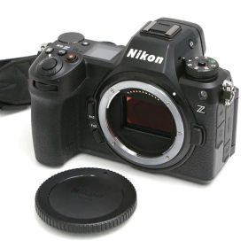 【中古】【極美品】ニコン Z6III ボディ（センサー清掃済） CA01-B4035-2Q5 Nikon Zマウント フルサイズ 5軸手ブレ補正 EVF 中古
