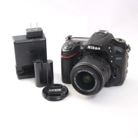 Nikon ニコン D7200 + AF-S DX 18-55mm F3.5-5.6 G VR II レンズセット