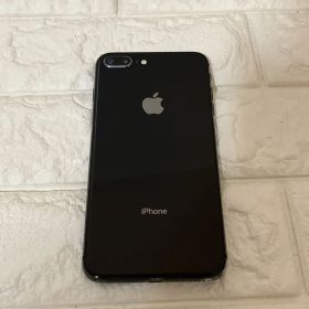 iPhone 8 Plus 64GB／最大容量67%／SIMロックあり