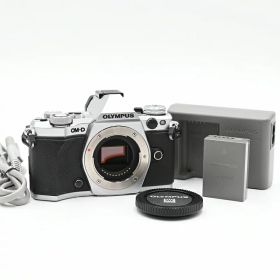 OLYMPUS オリンパス ミラーレス一眼カメラ OM-D E-M5 MarkII ボディー ブラック ショット数:6866枚 ミラーレス一眼レフカメラ 【中古】