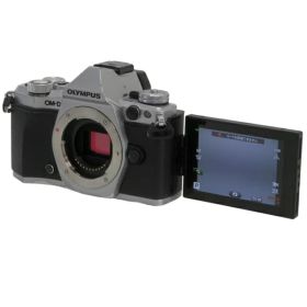 【OLYMPUS】オリンパス『OLYMPUS OM-D E-M5 Mark II ボディー / シルバー』2015年2月発売 ミラーレス一眼カメラ 1週間保証【中古】