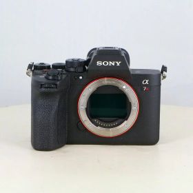 【中古】 (ソニー) SONY α7 RV (ILCE-7RM5) ボディ【中古カメラ デジタル一眼】 ランク：B