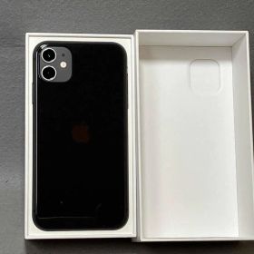 MWM72J/A iPhone 11 256GB ブラック docomo