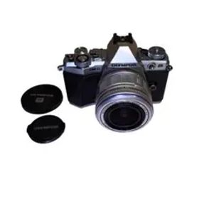 【シャッター数極少】レンズ付！OLYMPUS OM-D E-M5 Mark II