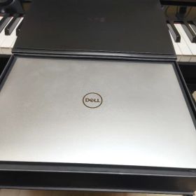 Dell XPS 15 ノートPC 32GB 2TB USキーボード