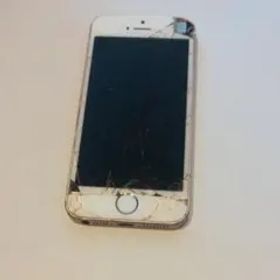 iPhone 5s Silver 64 GB SIMフリー