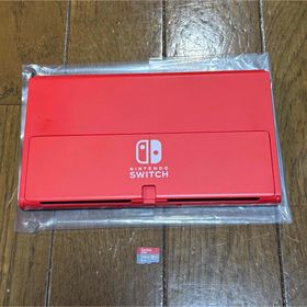 ニンテンドースイッチ(Nintendo Switch)の128GB microSDカード付き ニンテンドースイッチ 有機ELマリオレッド(家庭用ゲーム機本体)