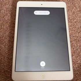 Apple iPad miniホワイト 本体 第１世代16G