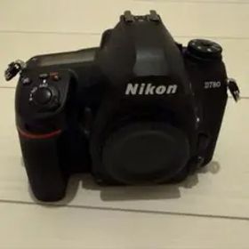 Nikon D780 デジタル一眼レフカメラ 本体 バッテリー付き